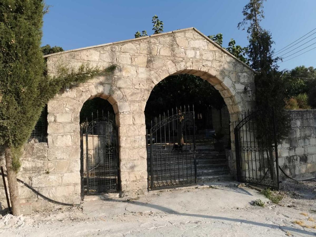 Romanos בית כפרי Paphos