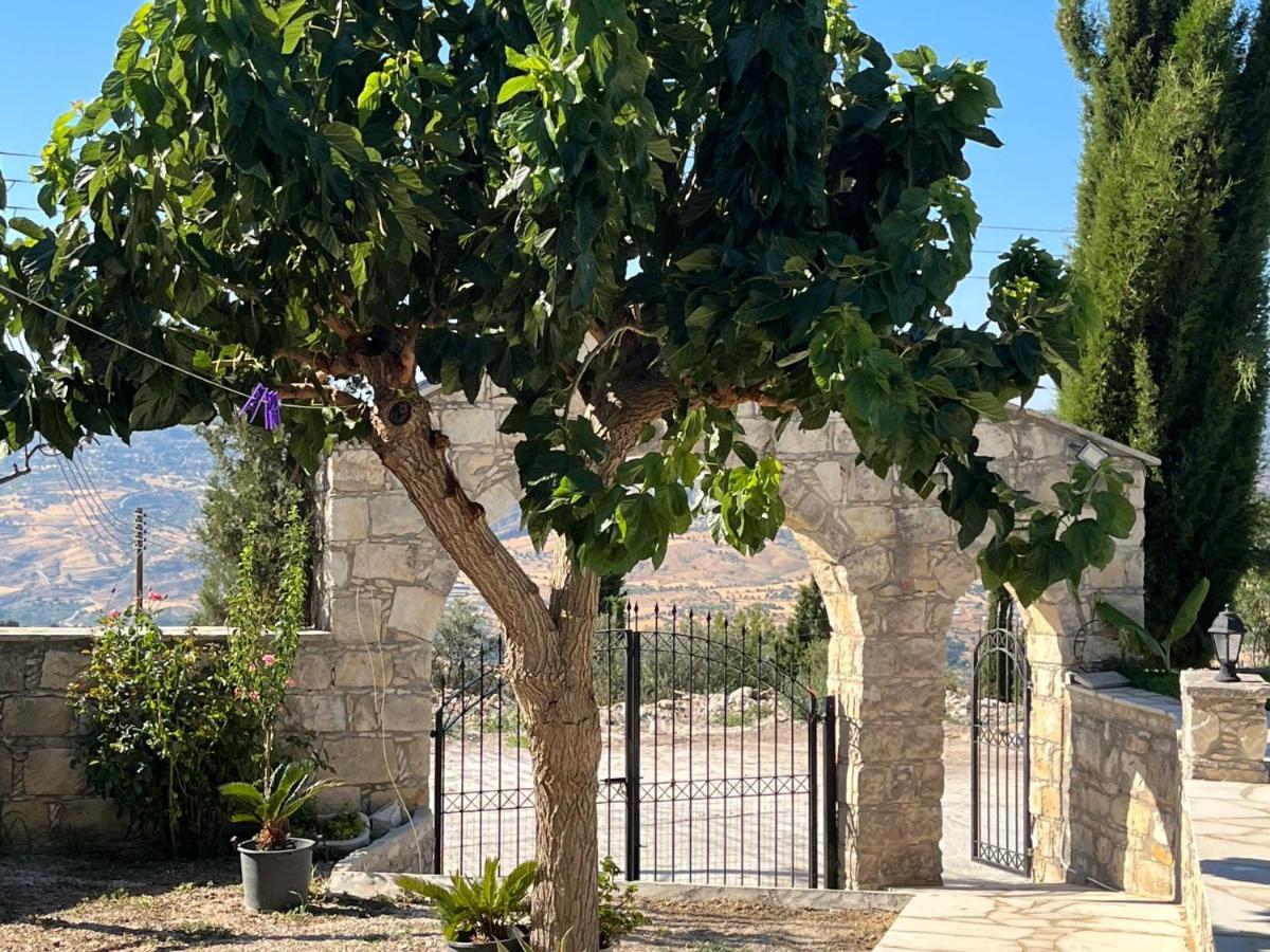 בית כפרי Romanos *